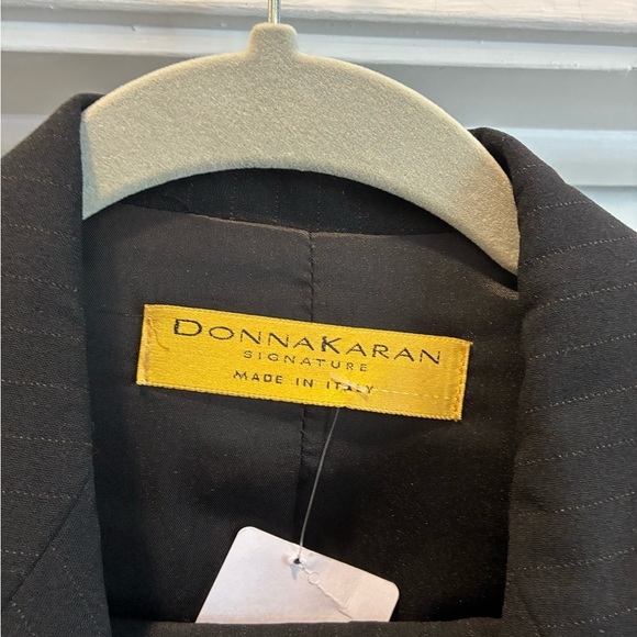 Donna Karan Signature NY striped professional suit NWT size 8 - Picture 2 of 5